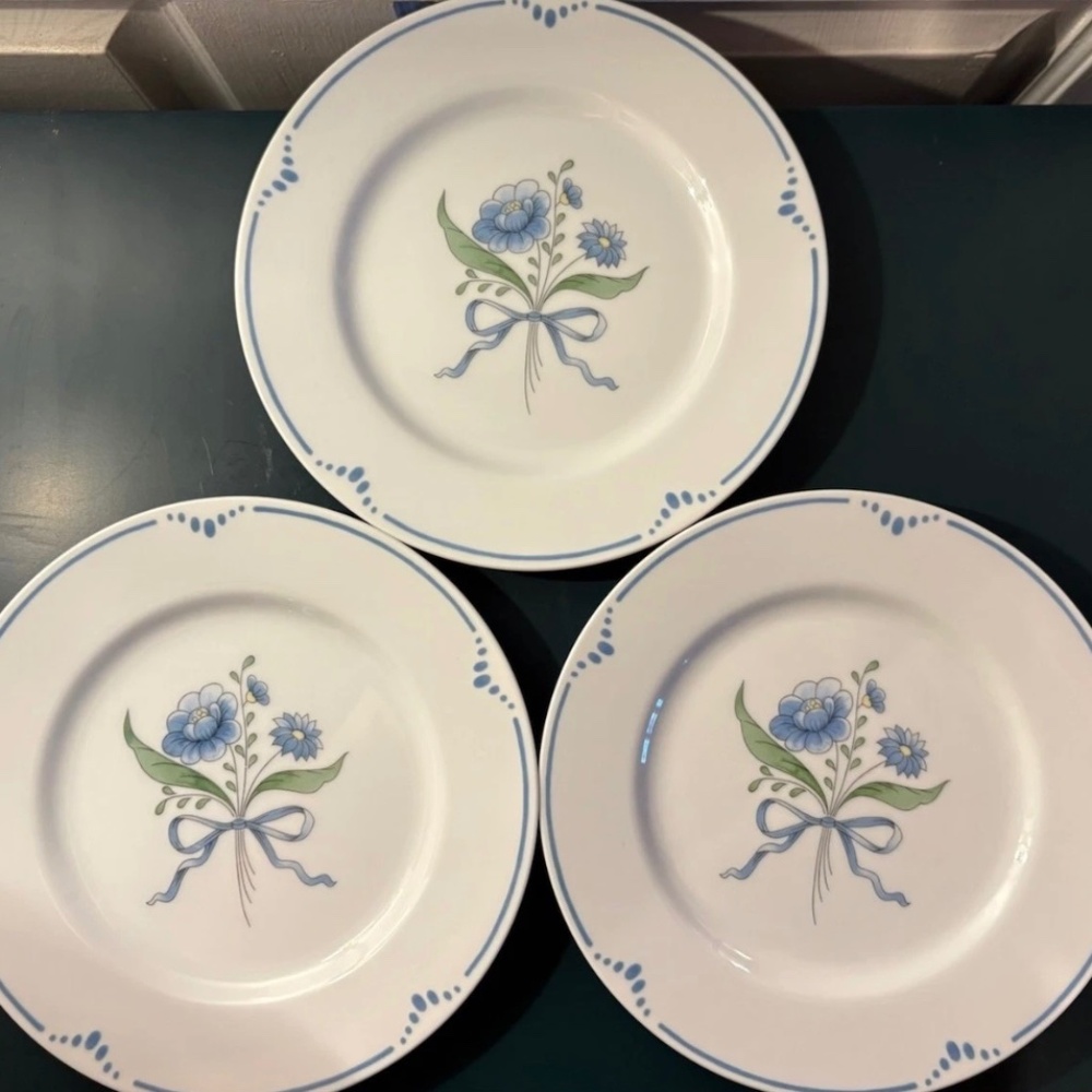 ‘Dijon’ Fitz & Floyd Blue Flower Salad Plates (7.5in) Set 3 VTG Japan